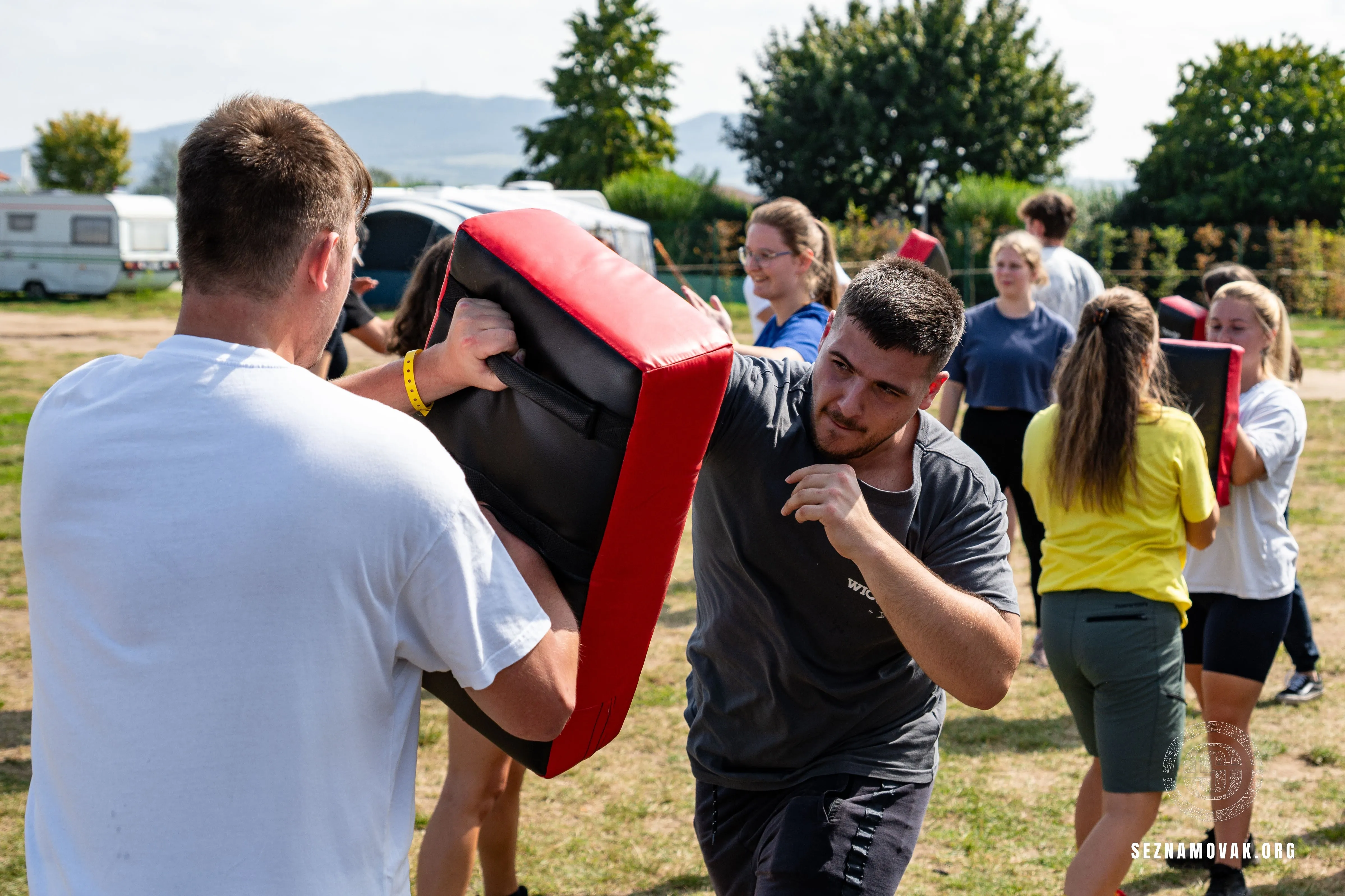 Pohľad na serverovú skriňu