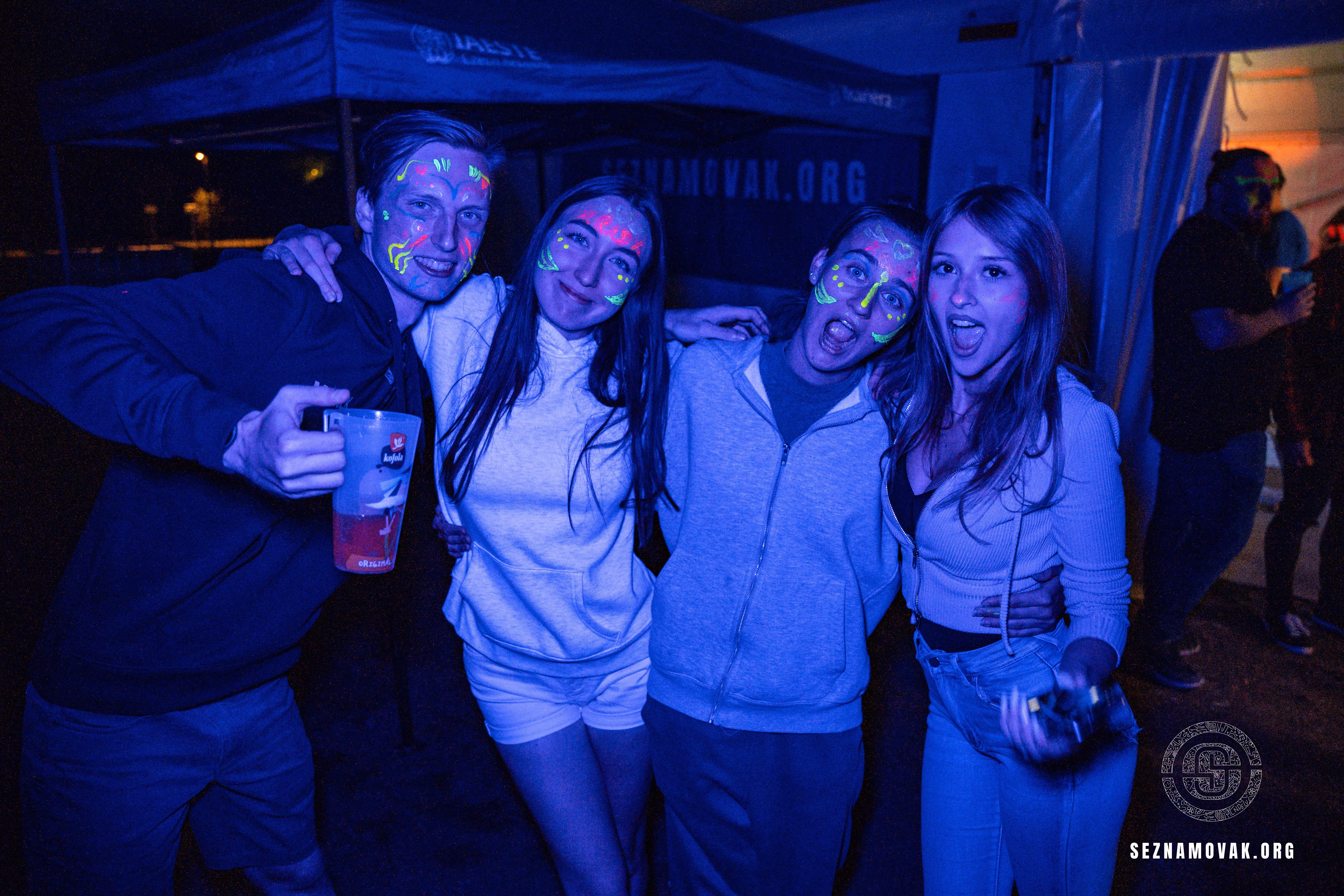 Pohľad na serverovú skriňu